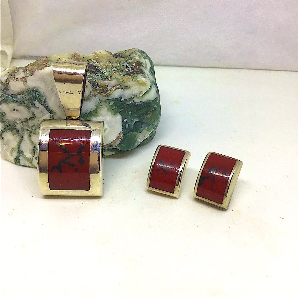 Red Jasper necklace pendant with matching ear rings